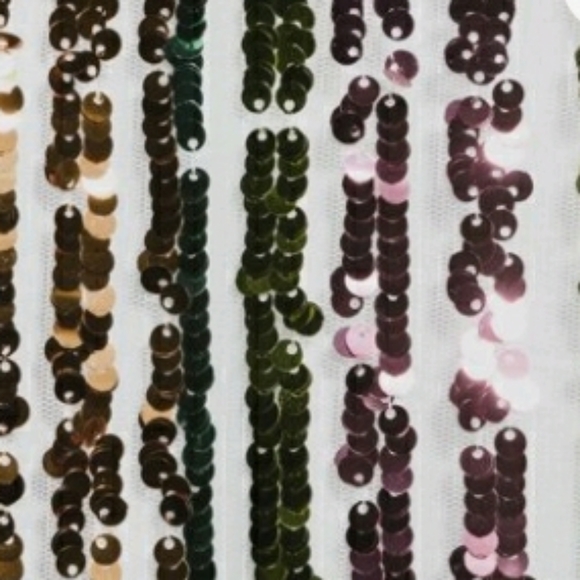 No Boundaries Juniors' Bar Back Sequin Cami - Picture 4 of 6